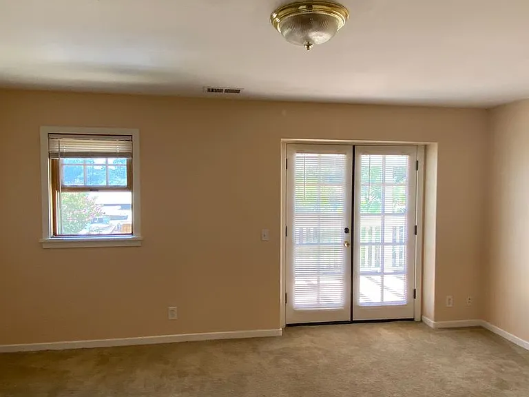 6736 Sueno Rd — Photo 18