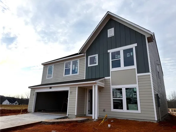 168 Warrior Ct, Hoschton, GA 30548