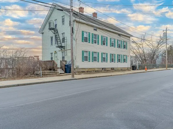 160 River St #170, Woonsocket, RI 02895