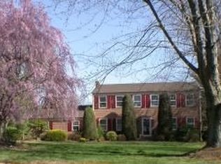 29 John Dr, Annandale, NJ 08801