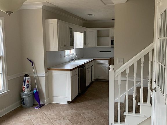 4th image of 2919 Bridle Creek Dr SW