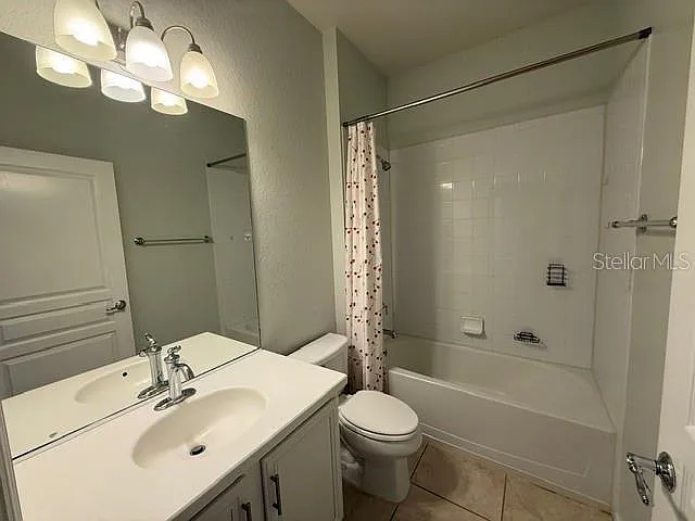 7622 Colbury Ave — Photo 24