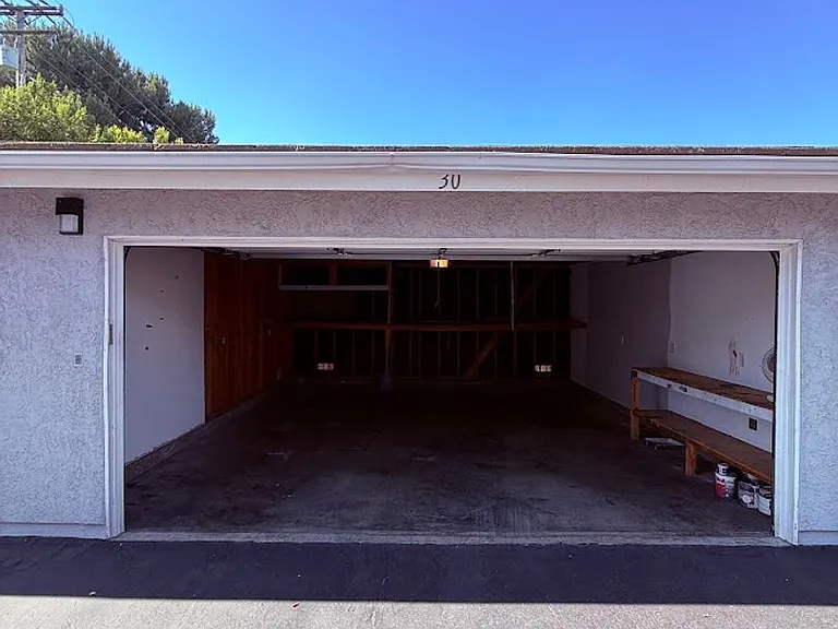 2394 Royal Ave #30 — Photo 29