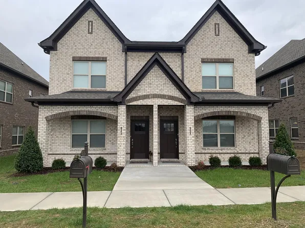 99 Cages Rd #A, Hendersonville, TN 37075