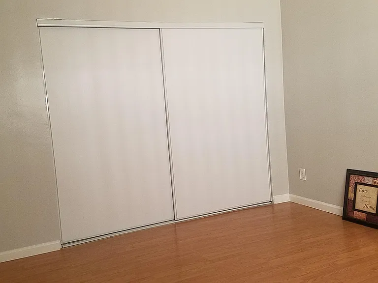 14015 Oxnard St — Photo 17