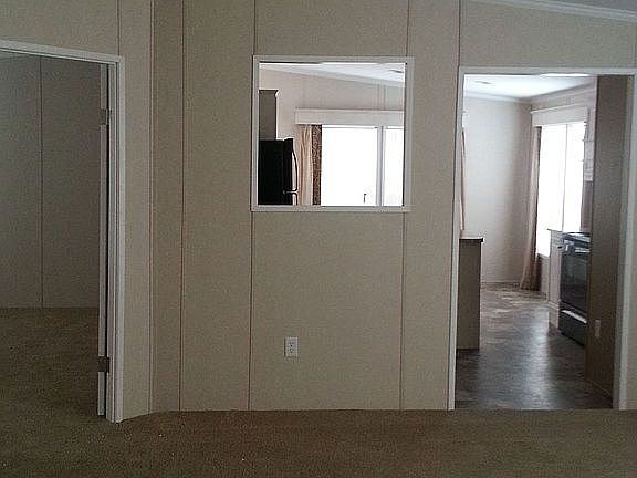 4th image of 12812 Cove Dr