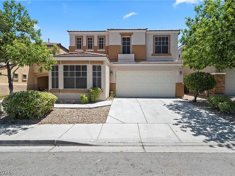 8907 W Torino Ave — Photo 1