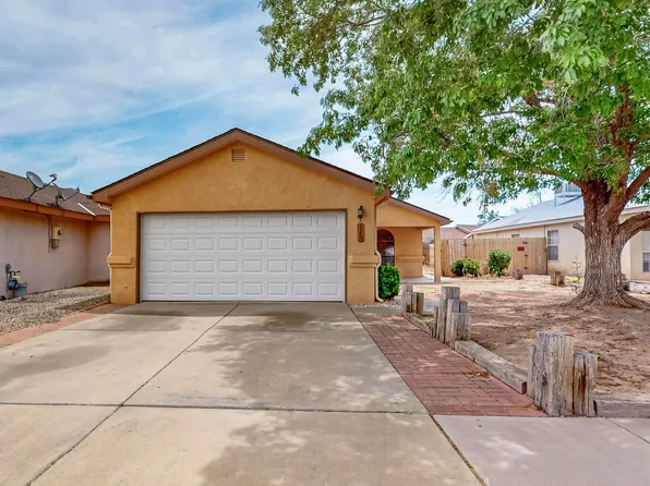 1280 SW Camino Del Rey Dr, Los Lunas, NM 87031