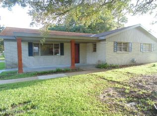 706 Loreauville Rd, New Iberia, LA 70563