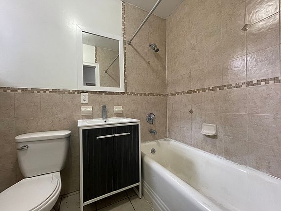 3rd image of 2729 John F Kennedy Blvd #12E