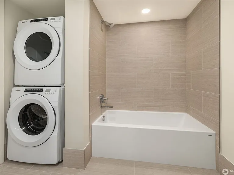 121 Stewart St #1508 — Photo 13