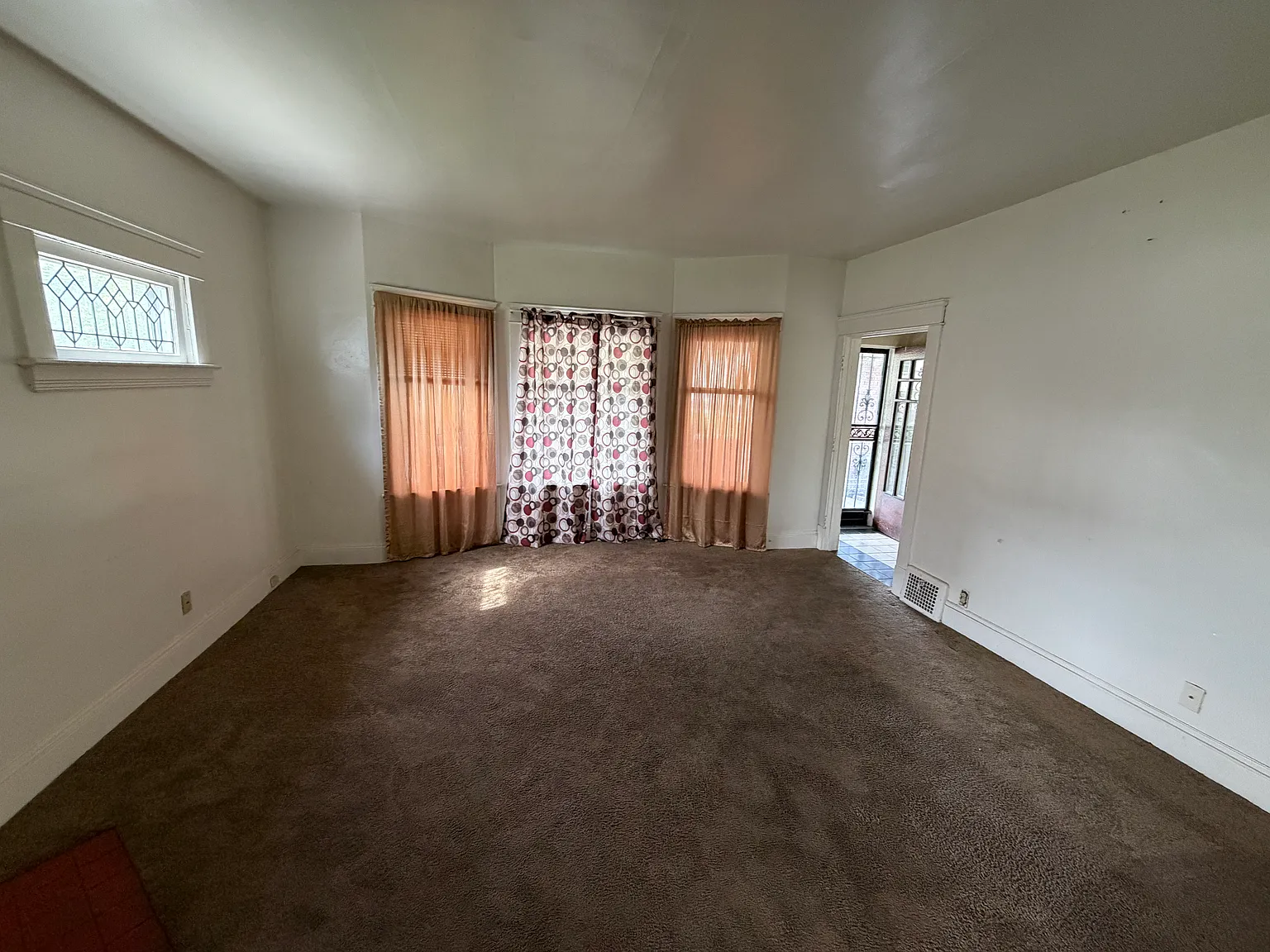 2 bed, $950 — Photo 4