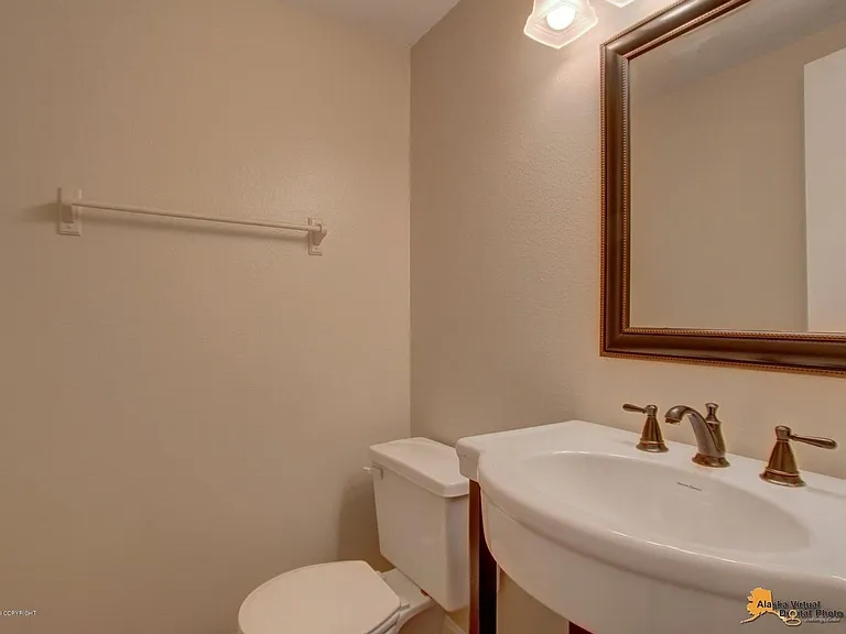 18610 Lowrie Loop — Photo 11
