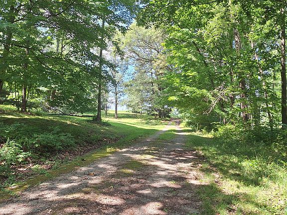 2nd image of 7230 Roads Ln