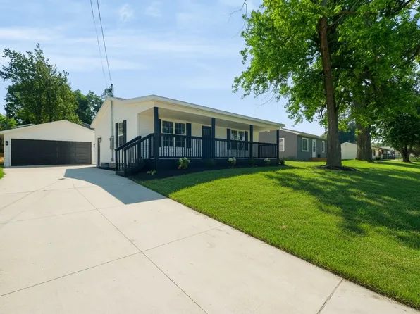 602 E 13th St N, Newton, IA 50208