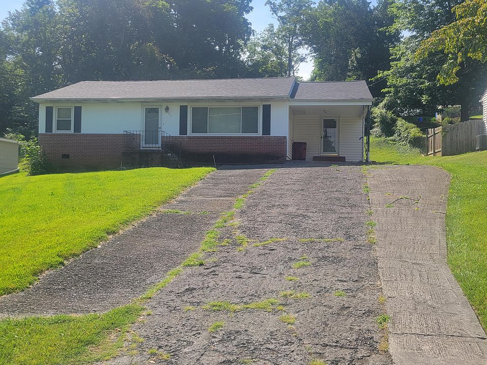 1st image of 207 Pioneer Ave