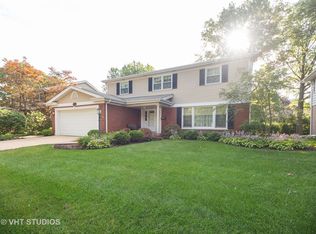 1020 Viator Ct, Arlington Heights, IL 60004