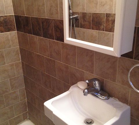 4th image of 638 Humboldt St APT 1R
