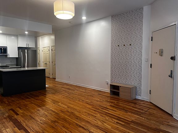2nd image of 658 Dean St #1