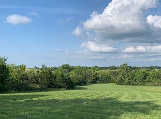 W 323rd St, Paola, KS 66071