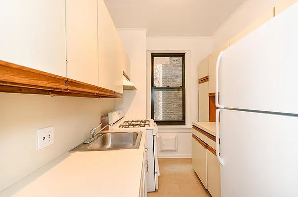Sold by Goodman Management Co., Inc. | media 20