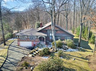 32 Mimosa Dr, Cos Cob, CT 06807