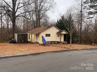 1349 14th Ave NE, Hickory, NC 28601