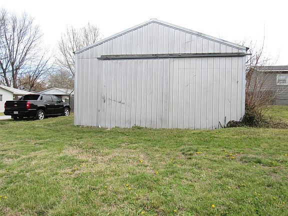 3rd image of 1825 W High Street