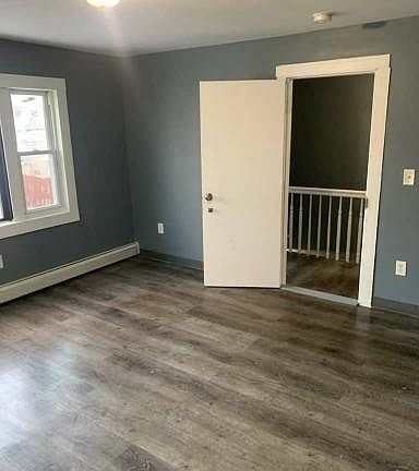 4th image of 421 Logan St #2