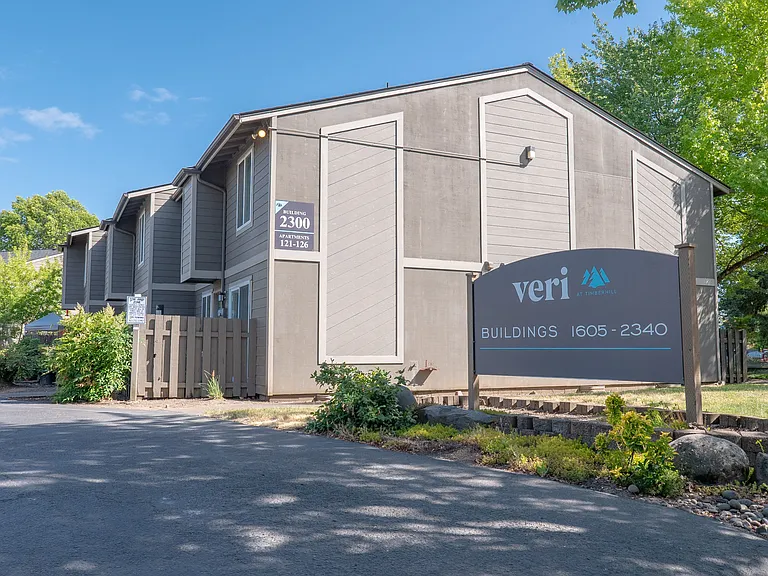 Veri at Timberhill — Photo 24