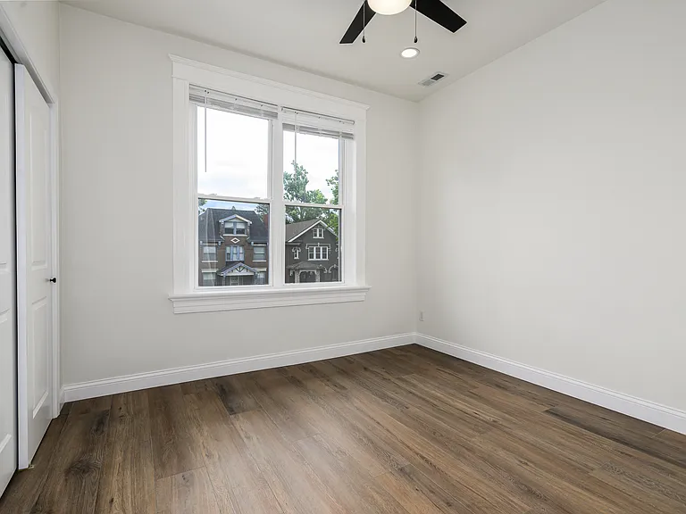 5750 Waterman Blvd — Photo 16