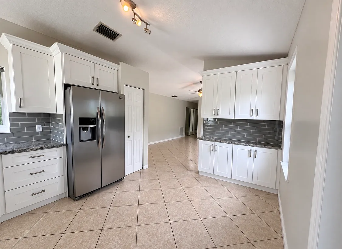 3 bed, 1500 sqft, $3,450 — Photo 2