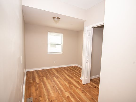 2nd image of 5441 Nagel Ave