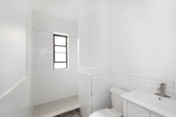 Rented by R New York | media 4