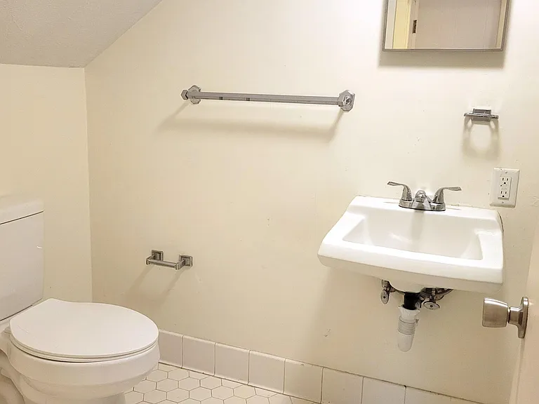 120 Country Club Cir — Photo 50