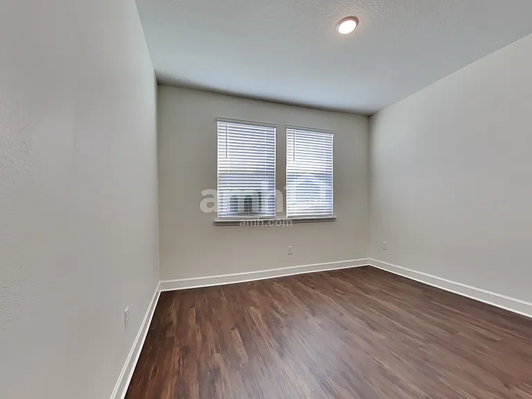 2927 Rolling Acres Rd — Photo 16
