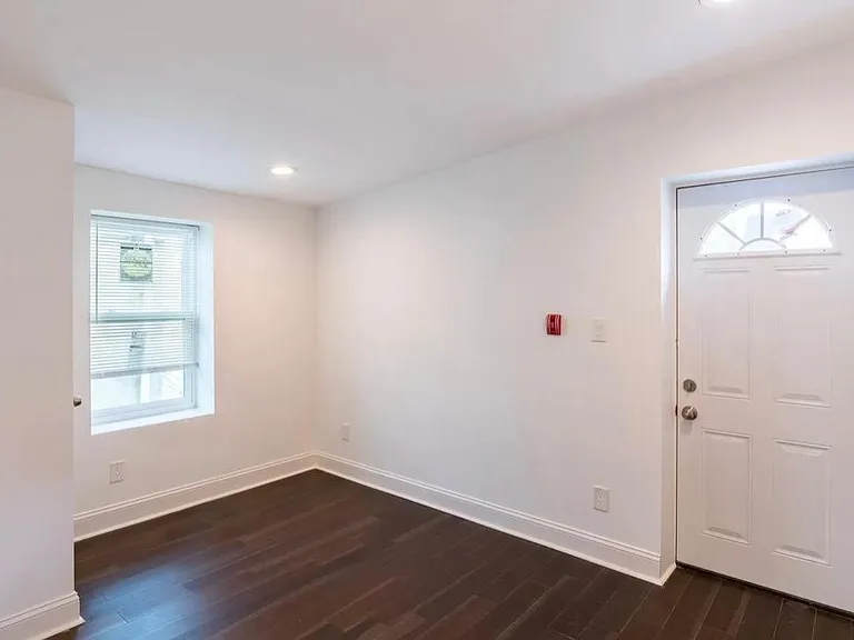 1635 W Girard Ave #3R — Photo 4
