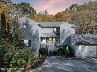 144 Lotus Dr, Scotrun, PA 18355