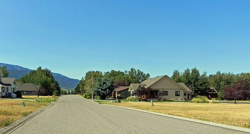 2nd image of Upper Continental Dr