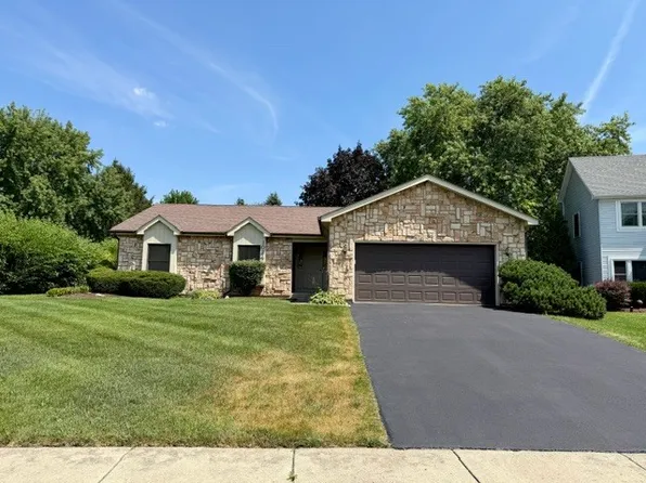 1024 Burke Ct, Naperville, IL 60563