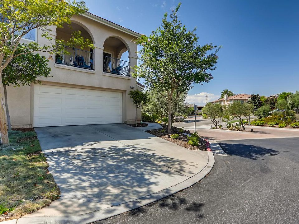 1st image of 24364 Lorenzo Ln