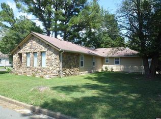 307 W Highland Dr, Fulton, KY 42041
