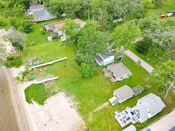 4th image of W9479 Lake Dr