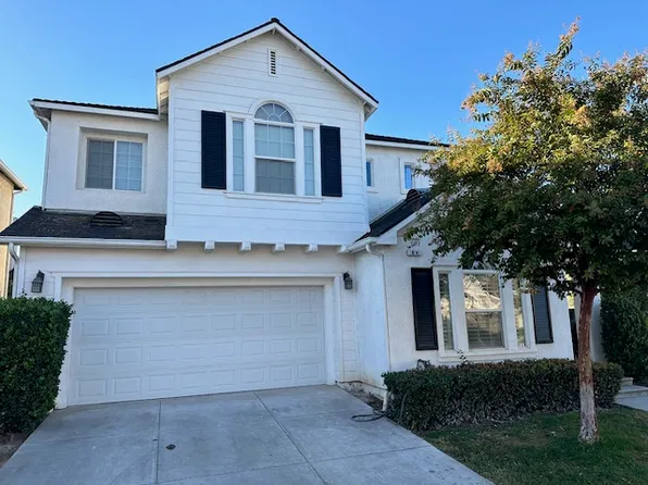 84 W Riviera Ln, Clovis, CA 93619