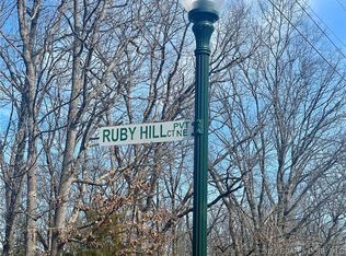 1076 Ruby Hill Ct, Sunrise Beach, MO 65079