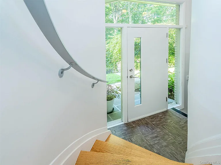 7 Southeast Rd — Photo 3