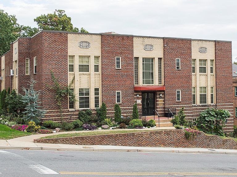 Courthouse Manor Apartments Arlington, VA Zillow