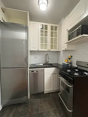 Rented by Corcoran | media 4