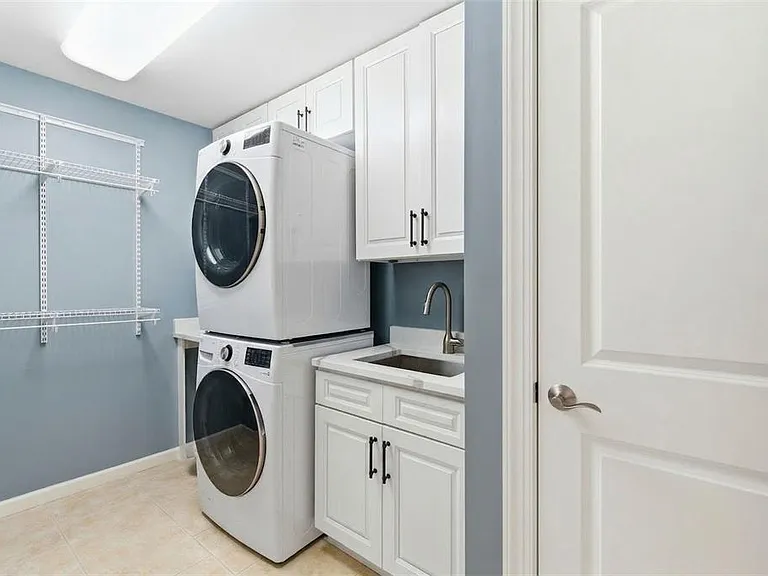 5823 Bowen Daniel Dr #702 — Photo 35