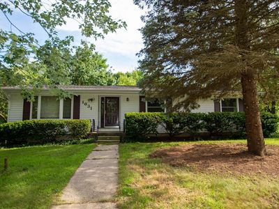 1631 Judd Rd, Saline, MI, 48176